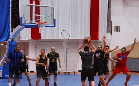 DAÜ'de bu kez çalışanlar spor yaptı