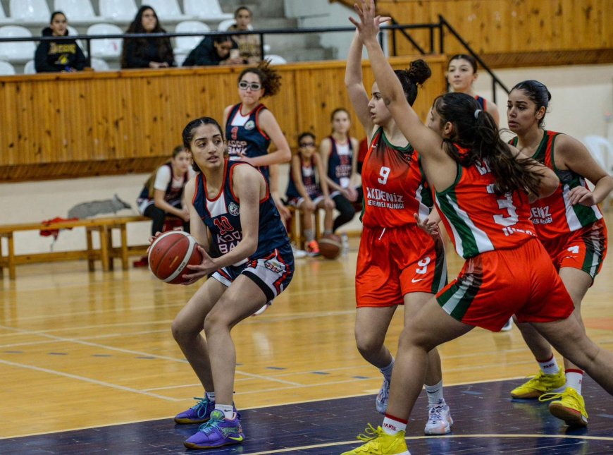 Basketbolda U16 Kızlar Ligi'nde Koop farklı kazandı: 21-53