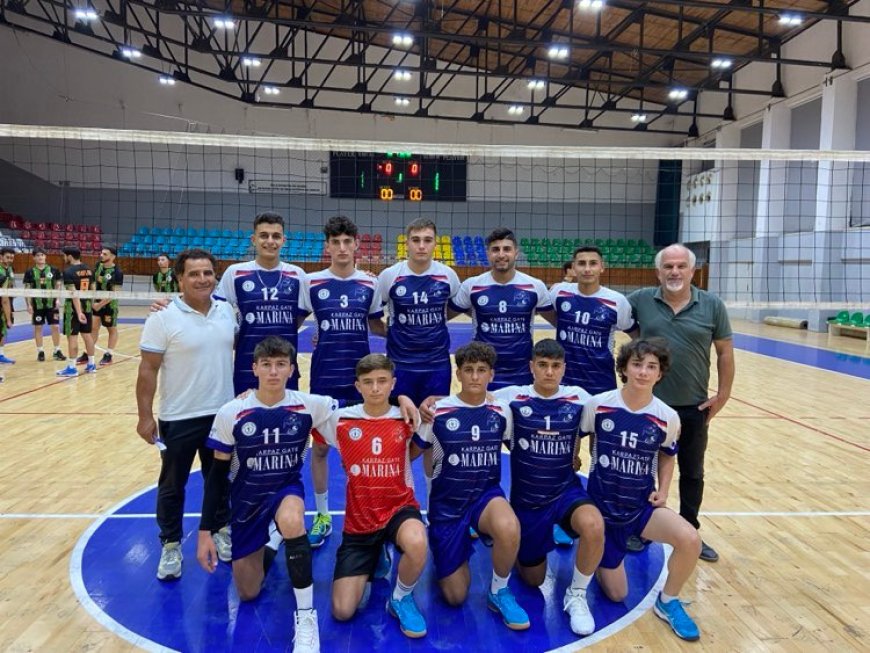 Voleybol U18 kız ve U19 erkeklerde ilk devre tamam