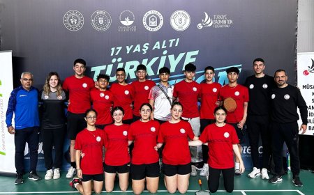 Badmintoncularımız göz doldurdu