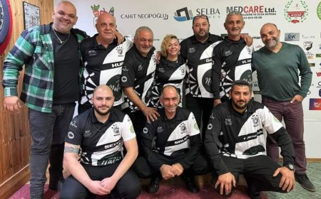 ﻿Dartsta Minareliköy rekorla şampiyon