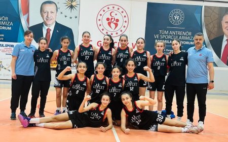 Levent Kolej finallerde