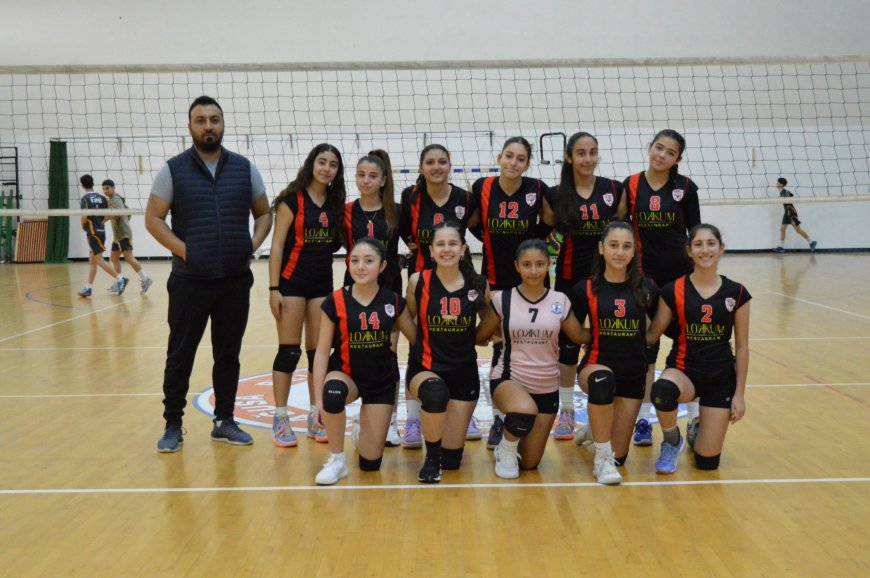 Voleybol U14 Kızlar Ligi’nde yarı final serisi başladı