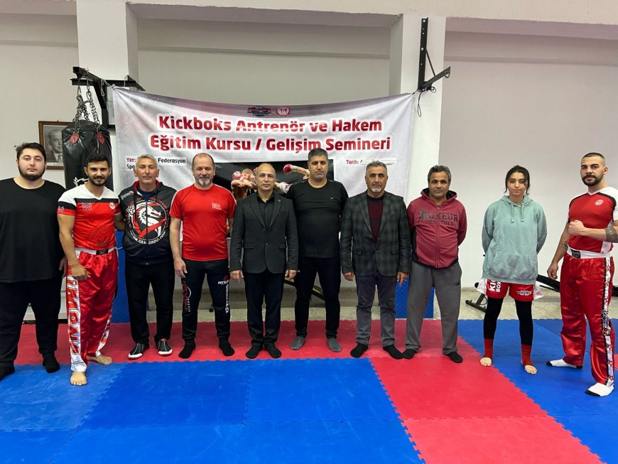 Kickboksta 8 antrenör ve 20 hakem başarılı oldu