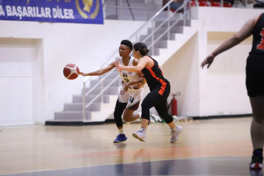 İskele’de kazanan Gençler Birliği: 52-43