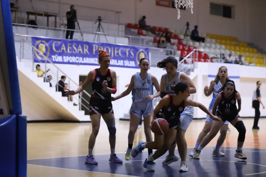 ﻿Gençler Birliği evinde galip: 64-56