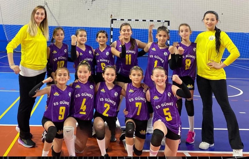 ES Güneş Voleybol Okulu geliyor