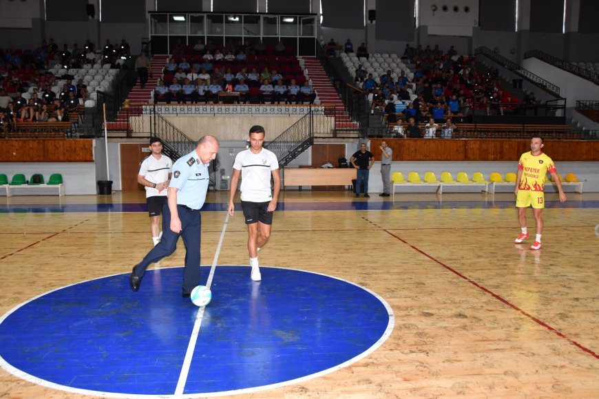 2. Eybil Efendi Polis Futsal Turnuvası başladı