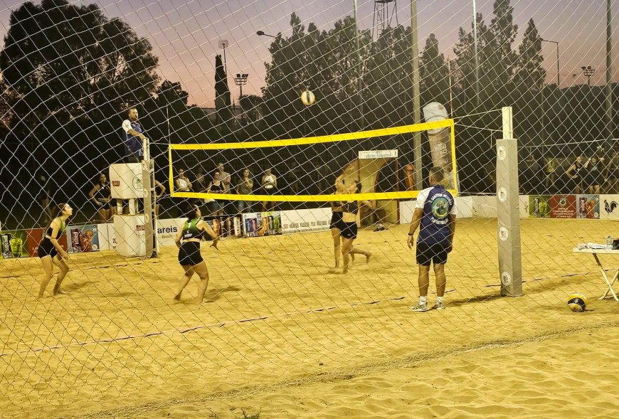 Plaj voleybolunda heyecan sürüyor