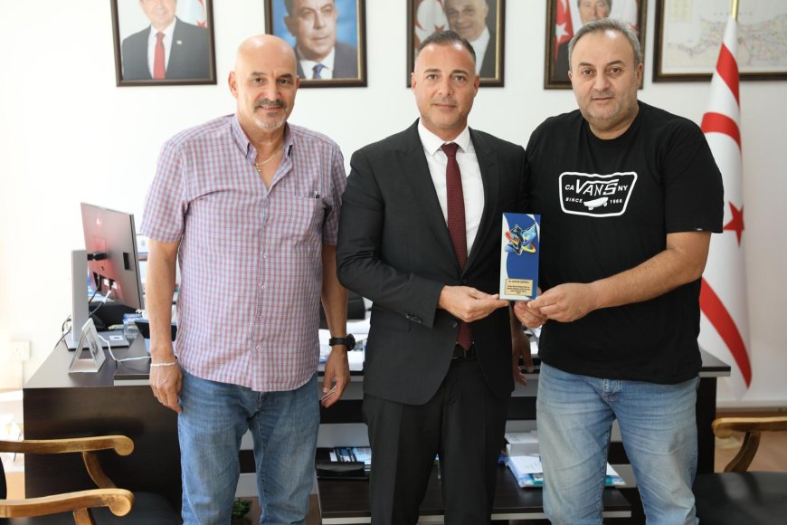 Kemal Moral Voleybol Okulu Hüseyin Cahitoğlu'nu ziyaret etti