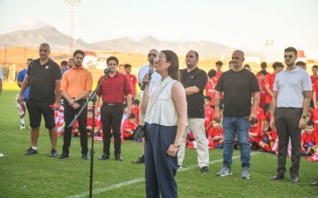 Gönyeli ayağa kalktı