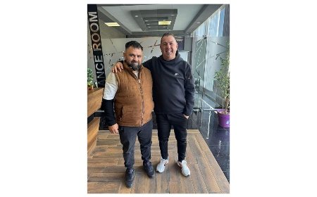 Maraş Cenk Şener'e emanet