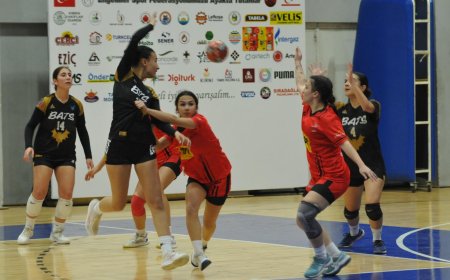 Hentbolda yoğun gece