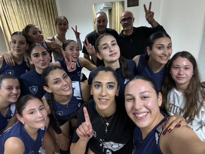 Lefkoşa Voleybol Akademi ve UKÜ galip