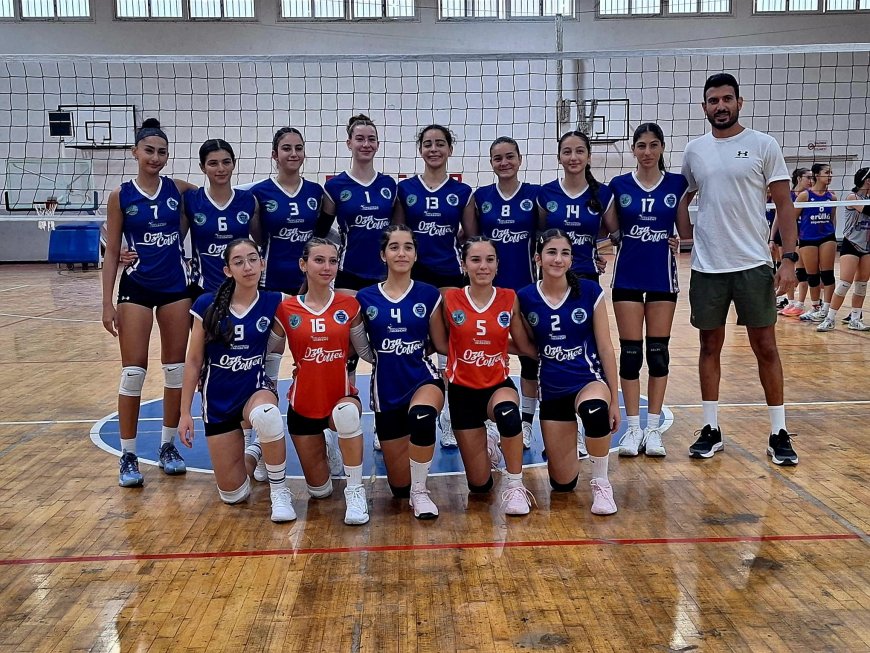 Voleybol ligleri sürüyor