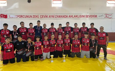 Güreşte Kanlıçay kupaları Lefkoşa'nın