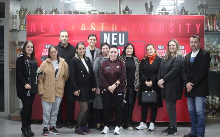 YDÜ Voleybol U14 Kız Takımı  velilerine, seminer düzenlendi