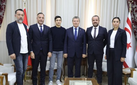 Başbakan Üstel Aren Baybars’ı kabul etti