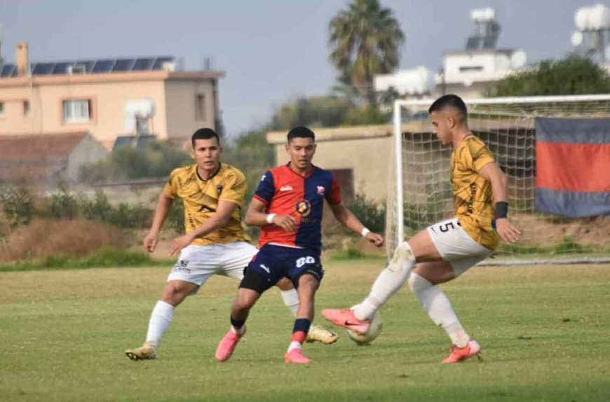 Olaylı maç Yeniboğaziçi'nin: 3-0