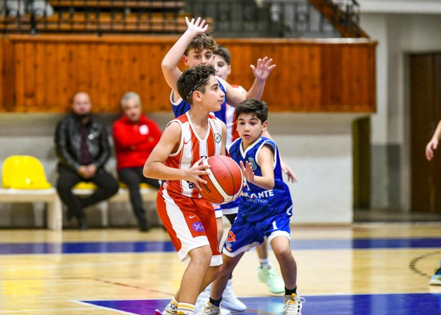 Basketbola U14 ve U18 ligleri ile devam edildi