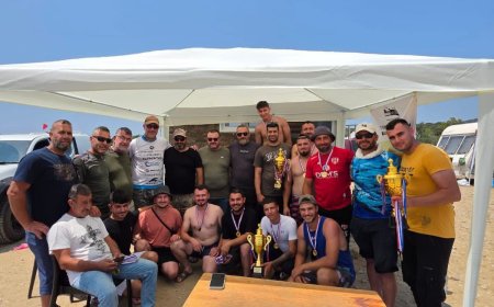 Tekneden oltayla Balon Balığı yakalama yarışması gerçekleştirildi; Dipkarpaz’da bir ilk   