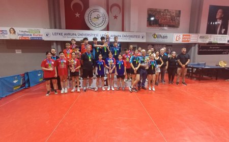 Kadınlarda GAÜ, Erkeklerde LAÜ Şampiyon