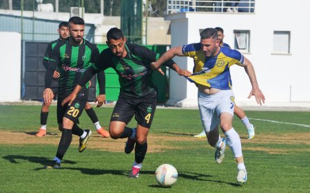 Gökhan yol ayrımında