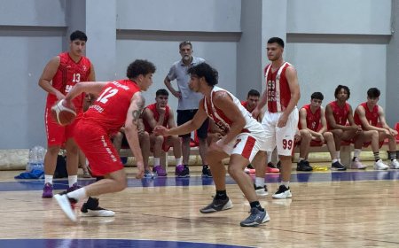 İlk maç YDÜ’nün: 79-64