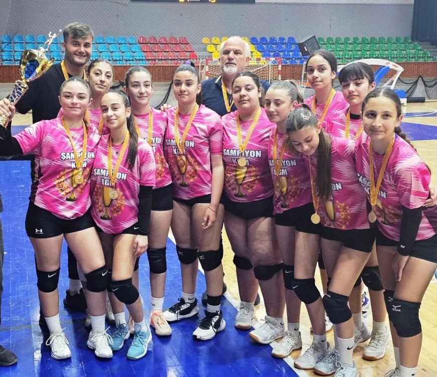 Voleybol alt yapı kızlar grup kuraları çekildi