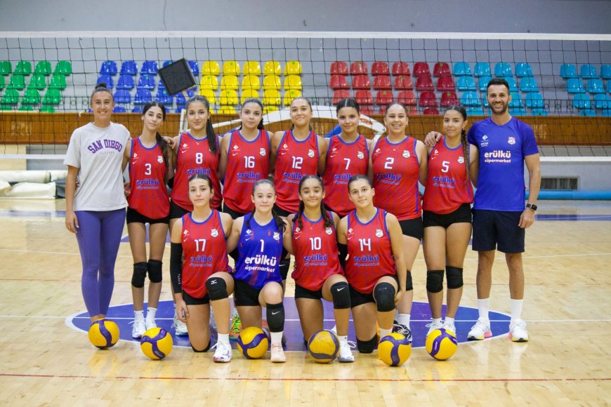 Voleybol U17 Kızlar Ligi’nde inanılmaz mücadele