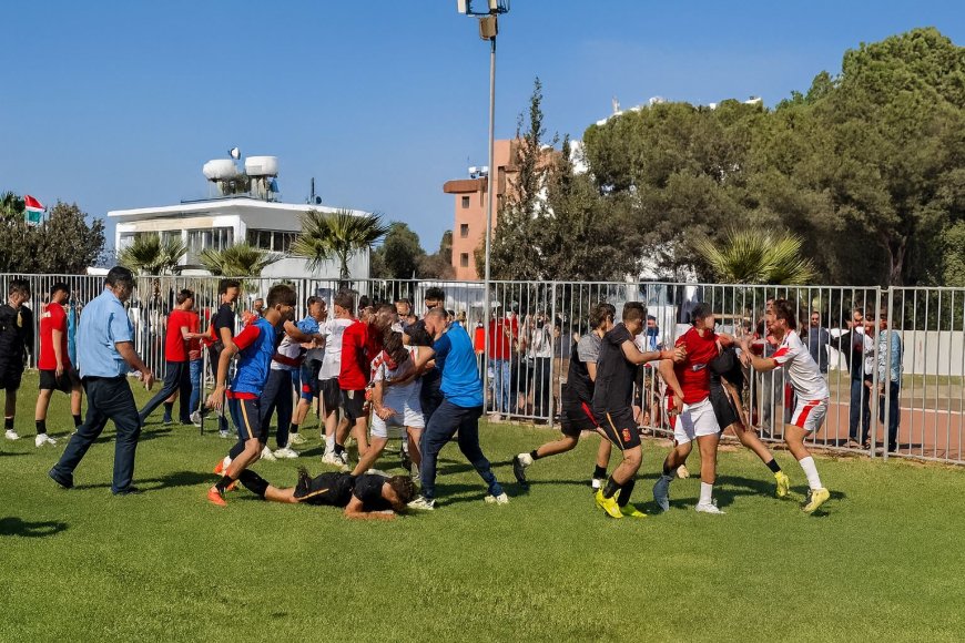 Çetinkaya-Gönyeli U17 maçıyla ilgili disiplin sevkleri açıklandı; 10 futbolcu 1 yönetici 1 antrenör